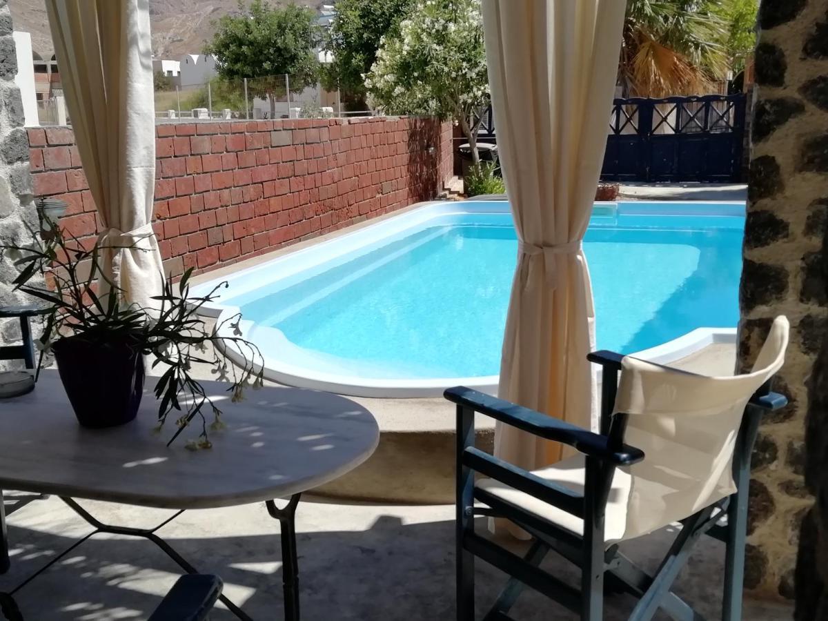 5bedroom villa in perissa beach Buitenkant foto