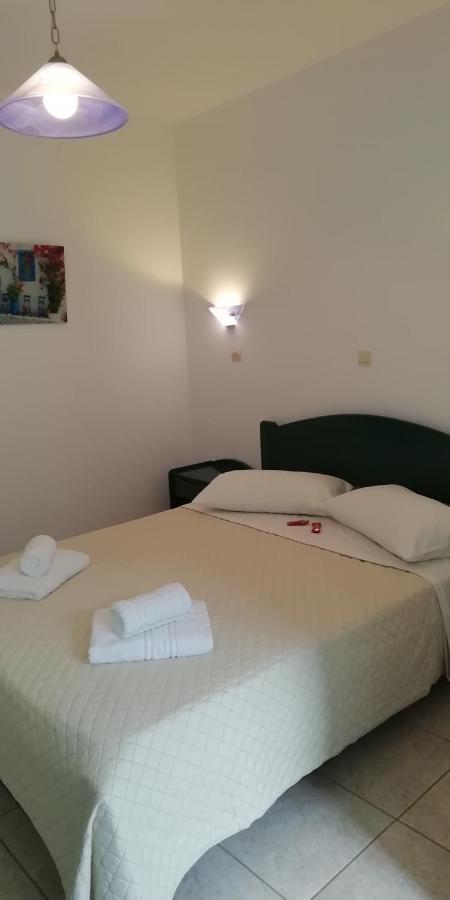 5bedroom villa in perissa beach Buitenkant foto