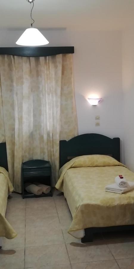 5bedroom villa in perissa beach Buitenkant foto