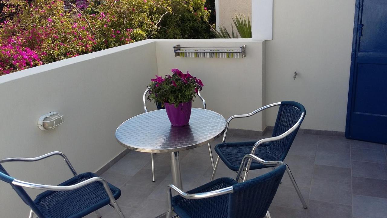 5bedroom villa in perissa beach Buitenkant foto